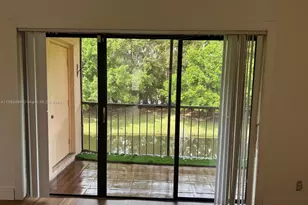 341 Lakeview Dr, Weston, FL 33326 - Photo 1
