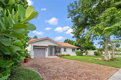 8001 SW 36th Ter, Miami, FL 33155 - Photo 1