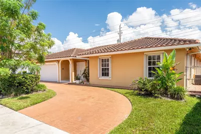 419 SW 136th Pl, Miami, FL 33184 - Photo 1
