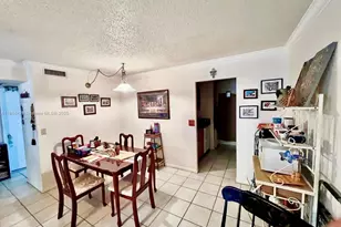 10060 Twin Lakes Dr, Coral Springs, FL 33071 - Photo 1