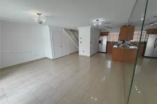 8078 NW 10th St, Miami, FL 33126 - Photo 1