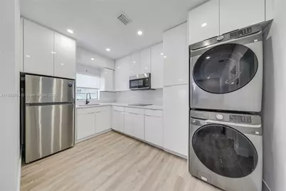 2464 SW 22nd St #4, Miami, FL 33145 - Photo 1