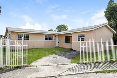 1031 NW 178th Ter, Miami Gardens, FL 33169 - Photo 1
