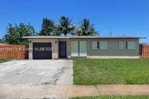 1012 S 12th St, Lantana, FL 33462 - Photo 1