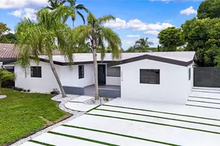 2413 Gulfstream Ln, Fort Lauderdale, FL 33312 - Photo 1