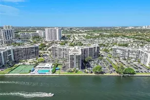 600 Parkview Dr, Hallandale Beach, FL 33009 - Photo 1