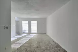 921 SW 7th St, Miami, FL 33130 - Photo 1