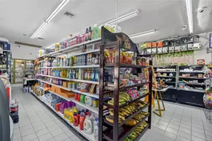 Convenience Store For Sale in Miami, Miami, FL 33135 - Photo 1