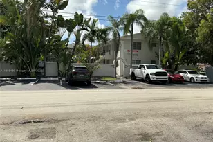 510 SE 9th St, Fort Lauderdale, FL 33316 - Photo 1
