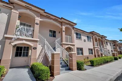 1261 SE 27th St #203, Homestead, FL 33035 - Photo 1