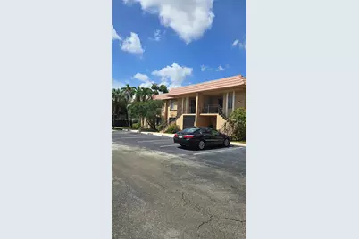 193 Lakeview Dr #101, Weston, FL 33326 - Photo 1