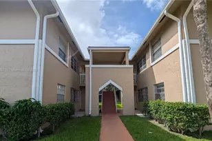 10224 Twin Lakes Dr, Coral Springs, FL 33071 - Photo 1
