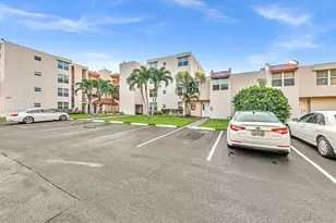 9451 Evergreen Pl, Davie, FL 33324 - Photo 1