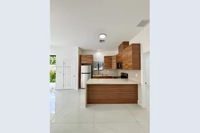 5737 Cleveland St #3, Hollywood, FL 33021 - Photo 1