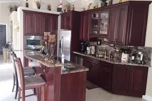 932 Falling Water Rd, Weston, FL 33326 - Photo 1