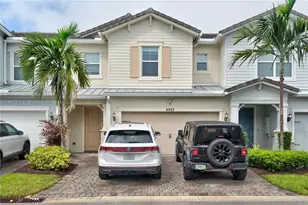 4955 Eucalyptus Dr, Hollywood, FL 33021 - Photo 1