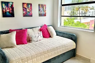 710 Washington Ave, Miami Beach, FL 33139 - Photo 1