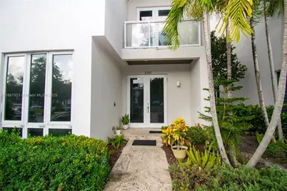 6320 NW 104th Path #6320, Doral, FL 33178 - Photo 1