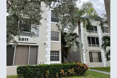 2811 N Oakland Forest Dr #309, Oakland Park, FL 33309 - Photo 1