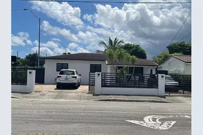 390 E 53rd St, Hialeah, FL 33013 - Photo 1