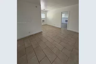 7155 Rue Notre Dame #6, Miami Beach, FL 33141 - Photo 1