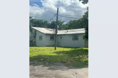 19755 SW 190th St, Miami, FL 33187 - Photo 1