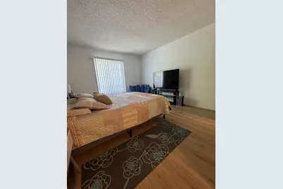 5201 Geneva Way #309, Doral, FL 33166 - Photo 1