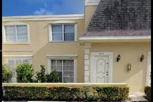 2410 NE 10th St, Hallandale Beach, FL 33009 - Photo 1