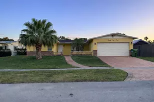 9430 NW 18th St, Pembroke Pines, FL 33024 - Photo 1