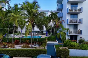 1801 S Treasure Dr, North Bay Village, FL 33141 - Photo 1