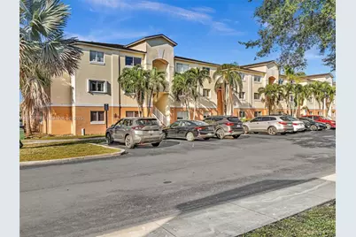 3610 N 56th Ave #202, Hollywood, FL 33021 - Photo 1