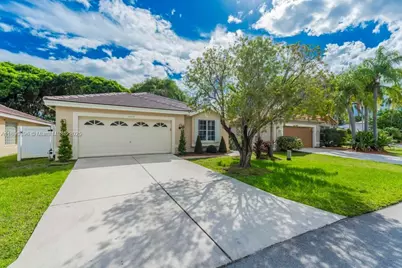 18270 NW 19th St, Pembroke Pines, FL 33029 - Photo 1