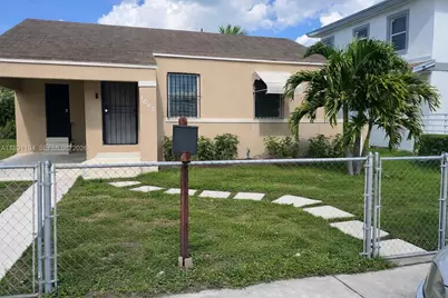1043 NW 75th St, Miami, FL 33150 - Photo 1