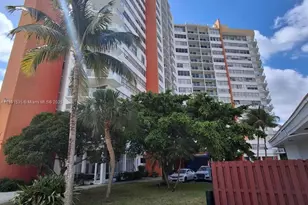 1351 NE Miami Gardens Dr, Miami, FL 33179 - Photo 1