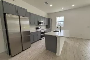 1018 Maddock St E, Lehigh Acres, FL 33974 - Photo 5