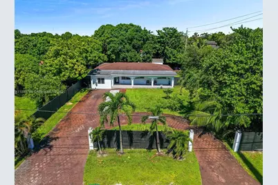 199 NE 163rd St, Miami, FL 33162 - Photo 1