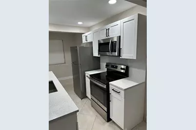 1100 NE 1st Ct #102, Hallandale Beach, FL 33009 - Photo 1