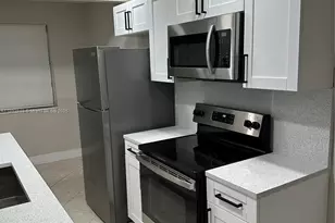 1100 NE 1st Ct, Hallandale Beach, FL 33009 - Photo 1