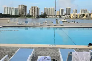 18071 Biscayne Blvd, Aventura, FL 33160 - Photo 1