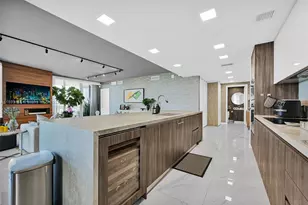 488 NE 18th St, Miami, FL 33132 - Photo 5