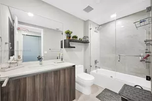 488 NE 18th St, Miami, FL 33132 - Photo 21