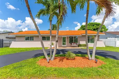 10121 SW 4th St, Miami, FL 33174 - Photo 1