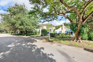 909 SE 5th Ct, Fort Lauderdale, FL 33301 - Photo 1