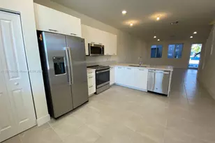 10250 NW 66th St, Doral, FL 33178 - Photo 1