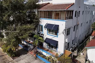 1021 NW 3rd St, Miami, FL 33128 - Photo 1