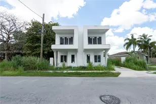 10290 SW 174th Terrace, Miami, FL 33157 - Photo 1
