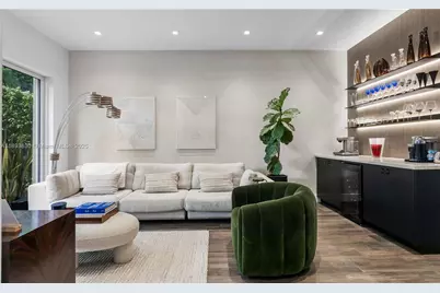 1396 Harbor Vw W, Hollywood, FL 33019 - Photo 1