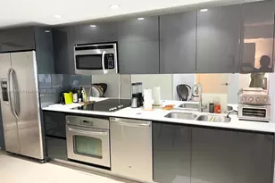 31 SE 6th St, Miami, FL 33131 - Photo 1