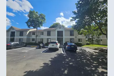 713 Gardens Dr #205, Pompano Beach, FL 33069 - Photo 1