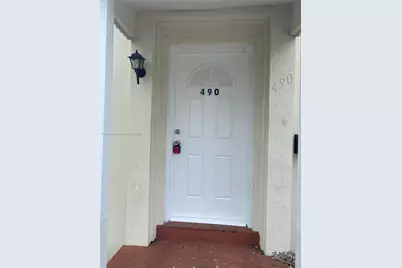 490 NE 123rd St #E, North Miami, FL 33161 - Photo 1